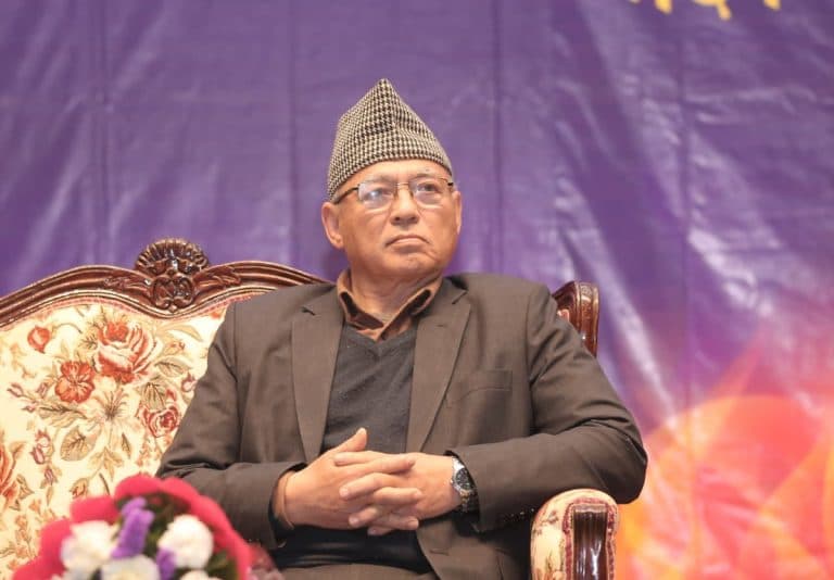 ‘रास्वपा एआई र अल्गोरिदमको जादुबाट उभिएको दल’ - बादलको तीखाे टिप्पणी
