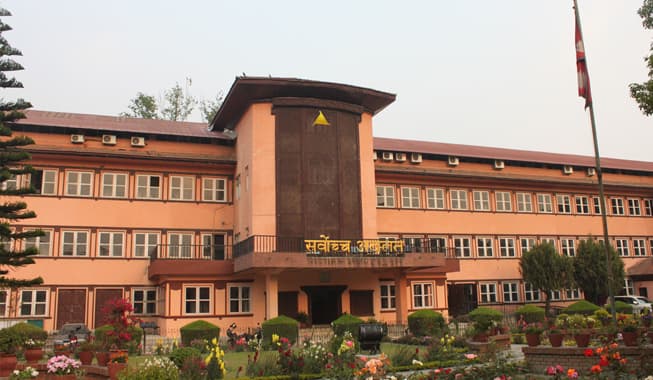 फैसलामा असन्तुष्टि हुँदैमा अवहेलना मुद्दा नचल्ने सर्वोच्चको स्पष्ट व्याख्या