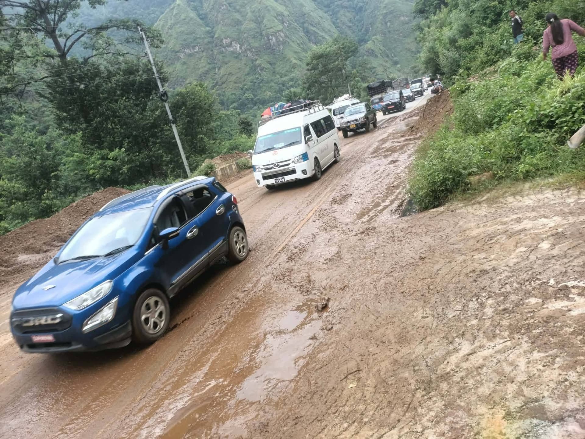 नारायणगढ–मुग्लिन सडकमा सवारी आवागमन बन्द नै रहने