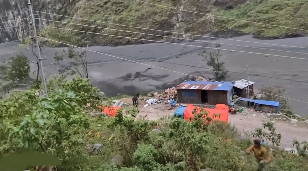 बूढीगण्डकी बाढीको जोखिममा परेका ६ जनाको हवाई उद्धार