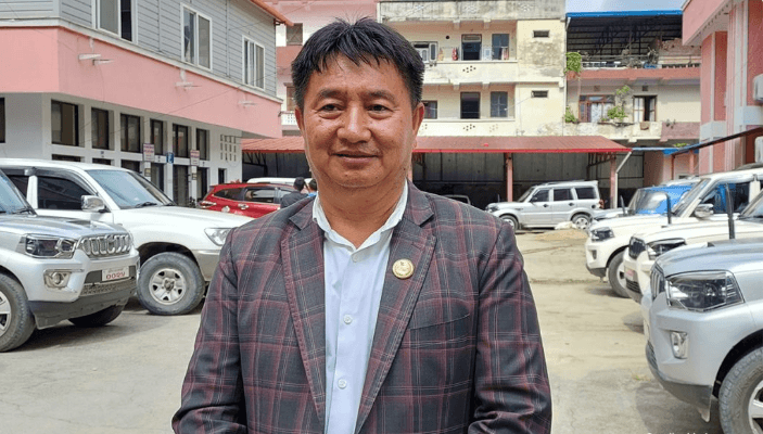 कांग्रेसको १५औँ महाधिवेशनमा बहादुरसिंह लामा आदिवासी जनजातितर्फ सहमहामन्त्रीमा विजयी